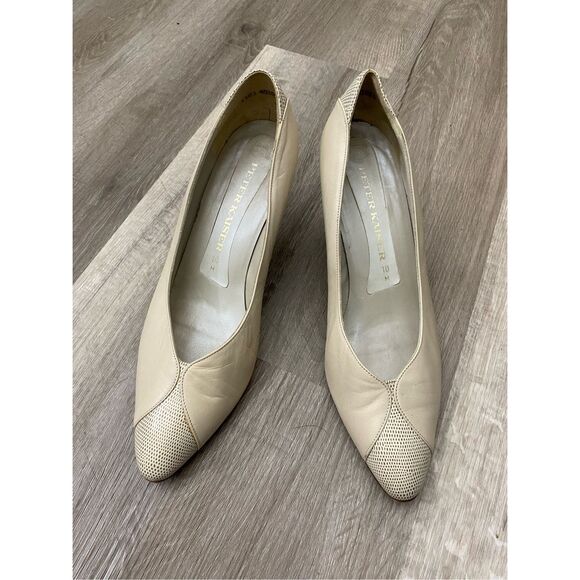 Peter Kaiser Cream Heels Pointed Toe Leather Pumps, Size 10, MSRP $200 - Picture 2 of 9